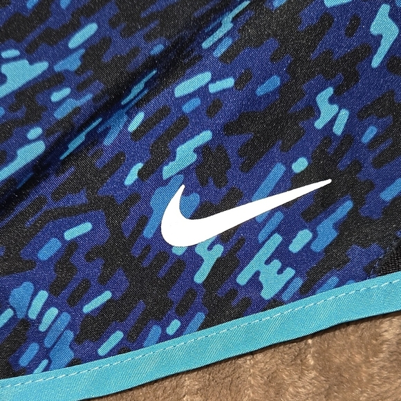 Nike Women's Blue Patterned Lined Running Shorts Size Medium - Picture 4 of 6